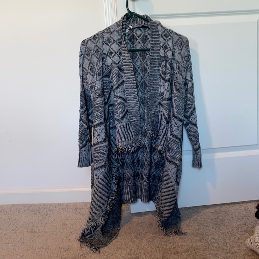 Geometric shape cardigan